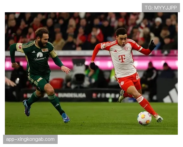 拜仁关键比赛表现波动，对联赛争冠形势形成阶段性影响