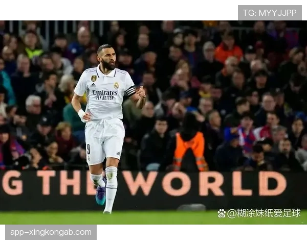 本泽马与莱万：体系适配性及战术作用对比分析