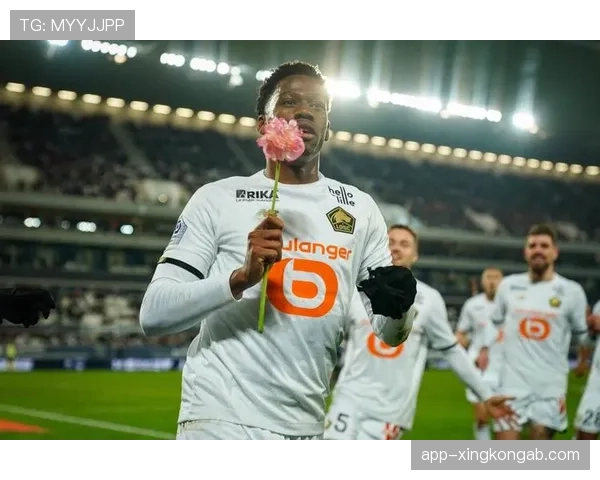 乔纳森·戴维与热苏斯：全能前锋的成长轨迹与能力上限差异解析